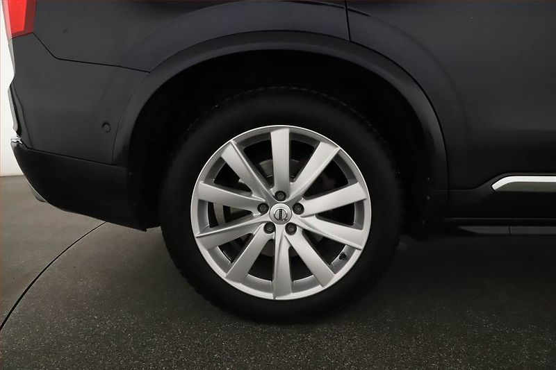 Volvo XC90 (2016) D5 AWD - fotka 19 z 19
