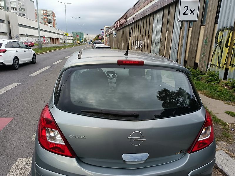 Opel Corsa (2010) Opel Corsa D 1.2  - fotka 3 z 4