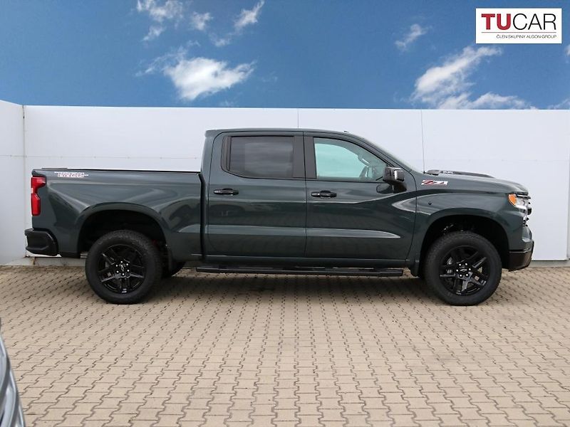 Chevrolet Silverado (2025) 6.2 V8 LT Trail Boss  - fotka 4 z 33