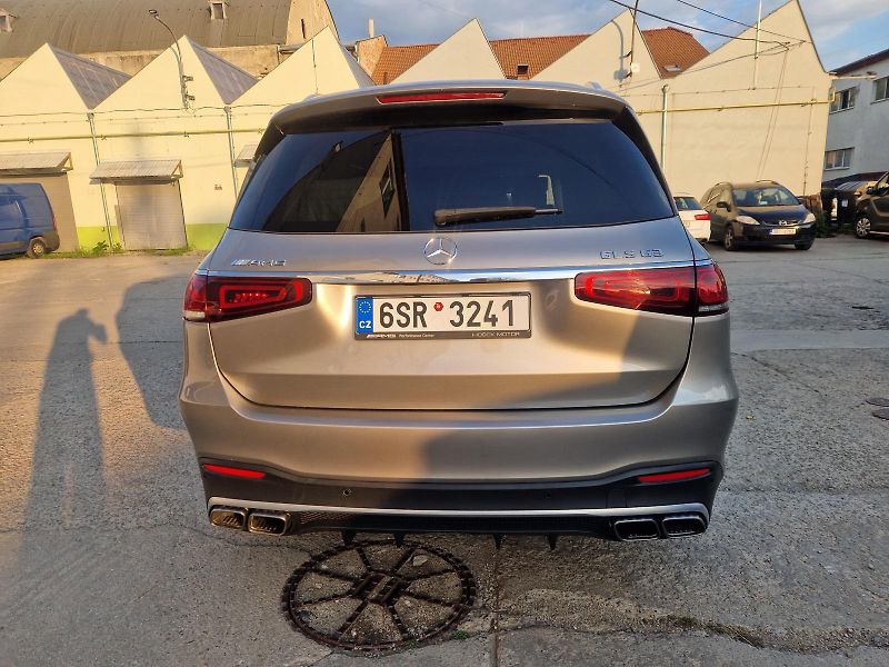 Mercedes-Benz GLS (2021) AMG GLS63 4MATIC+ V8, 612 koní - fotka 6 z 8