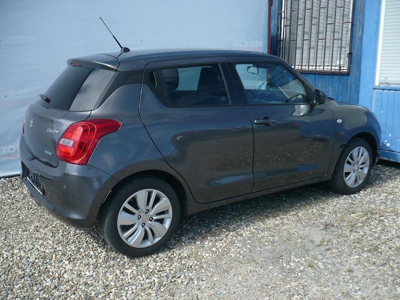 Suzuki Swift 1.2i 61Kw Klima - fotka 6 z 26