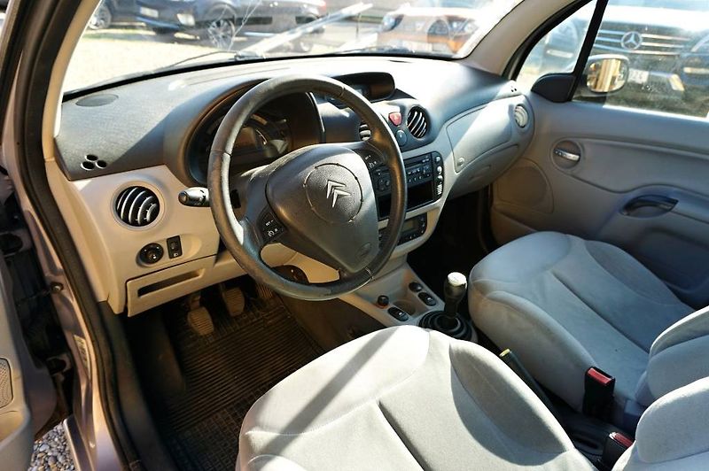 Citroën C3 (2003) 1,4 HDI 66 kW - fotka 19 z 27