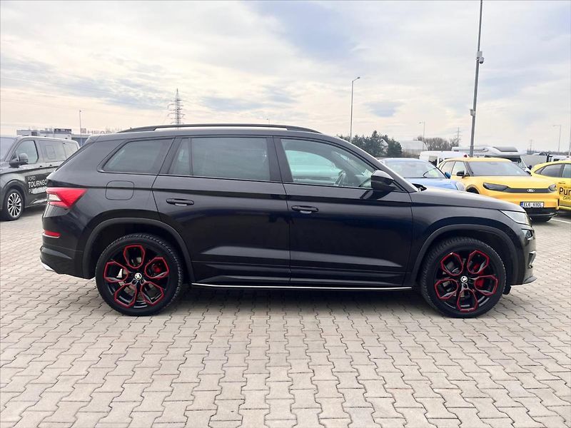 Škoda Kodiaq 2,0 BiTDI RS Challenge DSG 4x4 - fotka 6 z 39