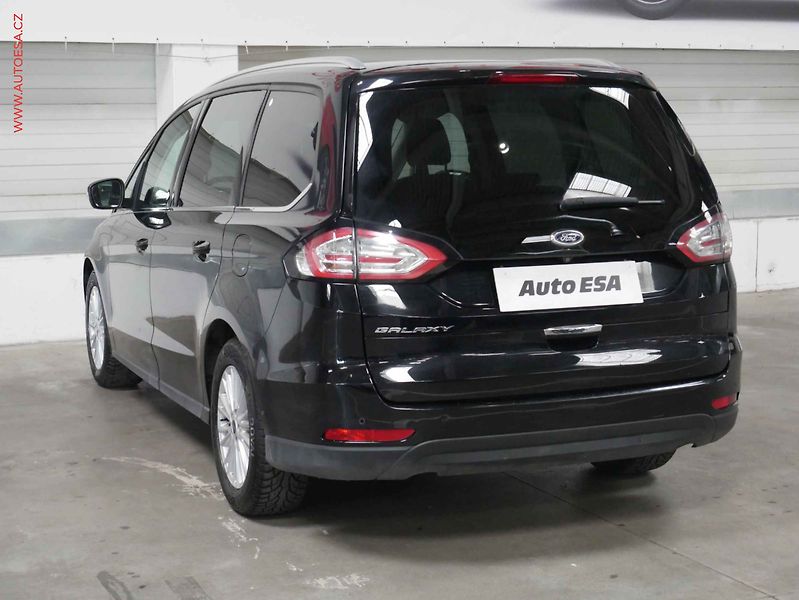 Ford Galaxy (2017) 2.0TDCi 7Míst, AT, LED, navi - fotka 4 z 27