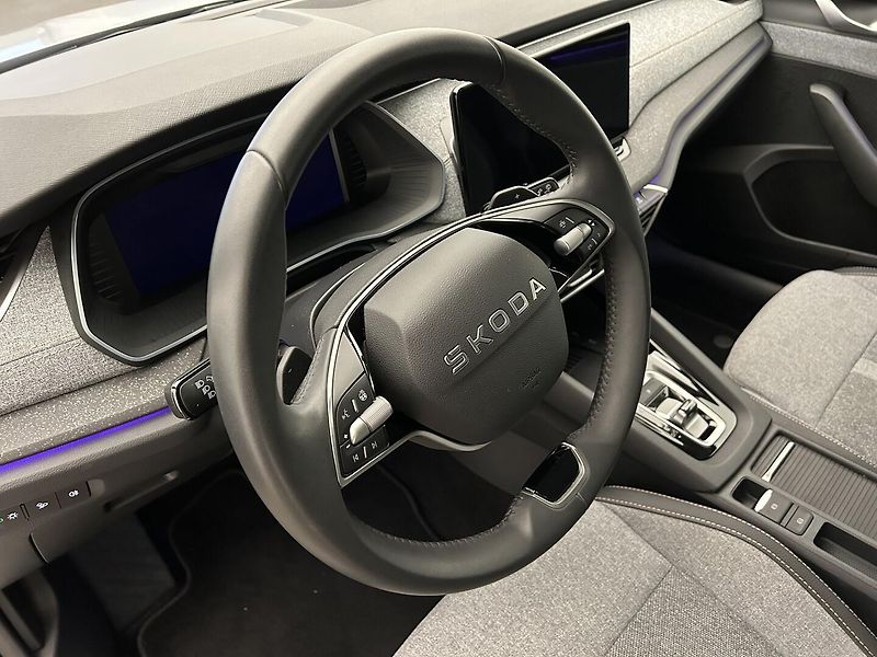 Škoda Octavia 1.5 TSI Top selection - fotka 10 z 26