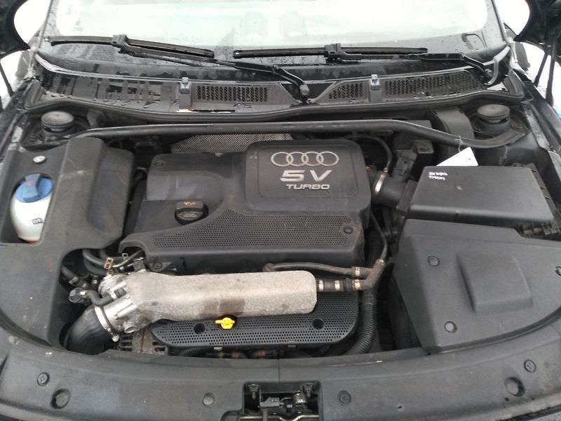 Audi TT 1,8 Turbo Quattro - fotka 23 z 31