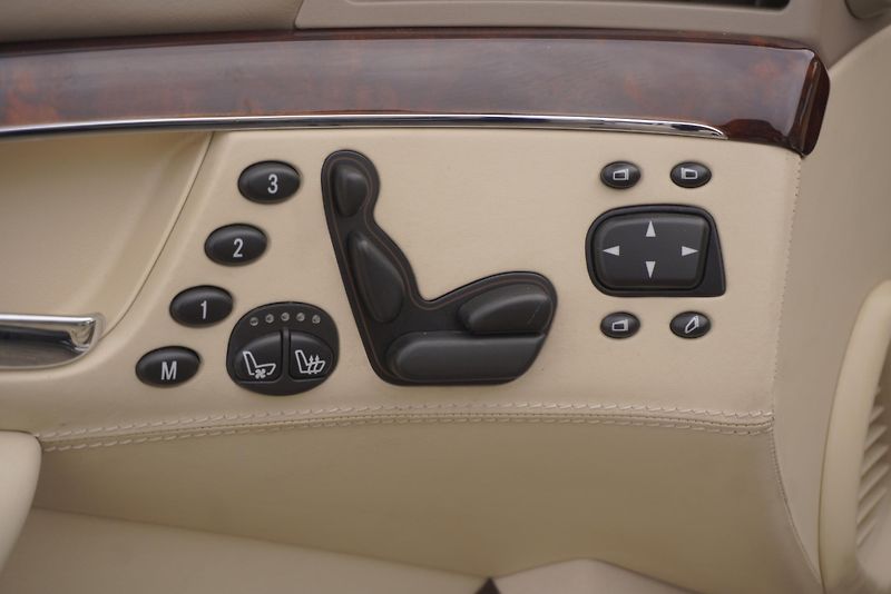 Mercedes-Benz Třídy S S600 5,5I V12 LONG AUT. - fotka 14 z 56