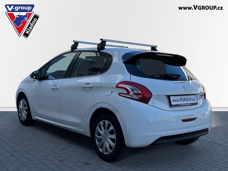 Peugeot 208 (2013) 1.6 e-HDI  - fotka 3 z 14