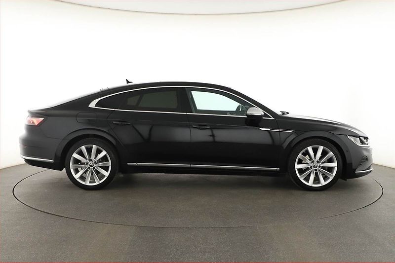 Volkswagen Arteon (2021) Elegance 2.0 TDI 4Motion - fotka 6 z 21