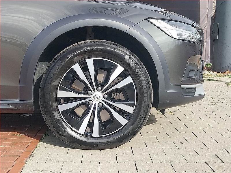 Volvo V90 (2021) Cross Country - fotka 15 z 20
