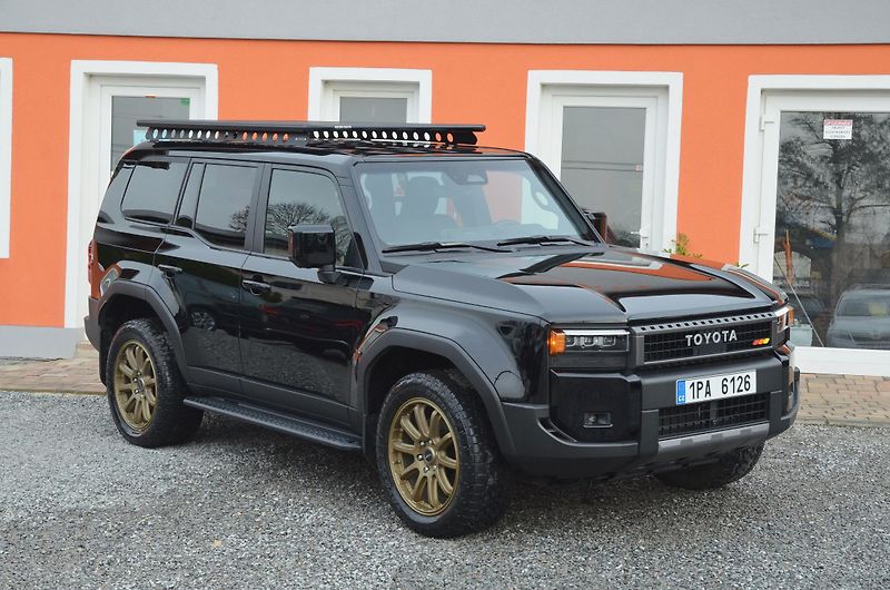 Toyota Land Cruiser 2.4 iFORCE MAX / ČR (Dajbych) - fotka 1 z 45