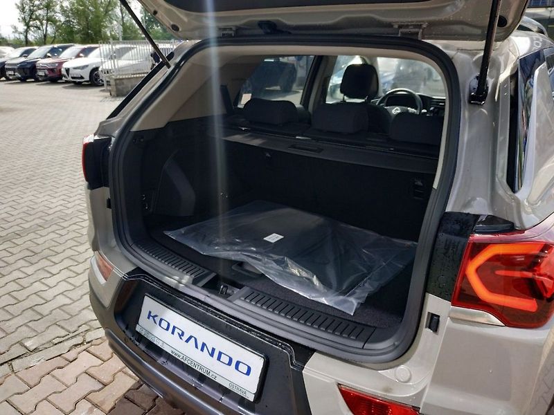 KGM Korando 1.5T, Style+2WD, AT, SKLADEM - fotka 8 z 31