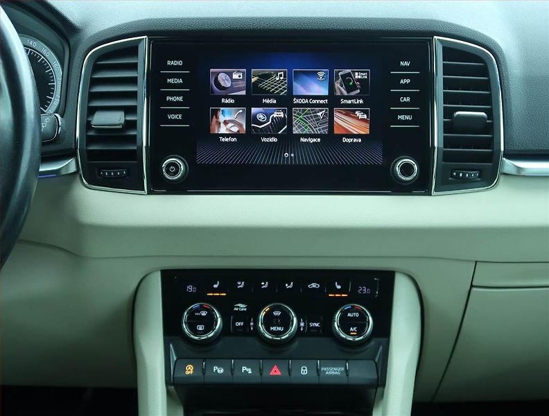 Škoda Karoq (2018) Style 1.5 TSI - fotka 12 z 20