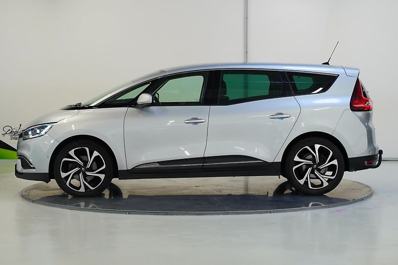 Renault Grand Scénic - fotka 3 z 29