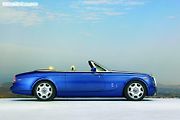 O Rolls-Royce Phantom Drophead Coupé je největší zájem v USA, kde stojí 406 000 dolarů (v přepočtu asi devět milionů korun).