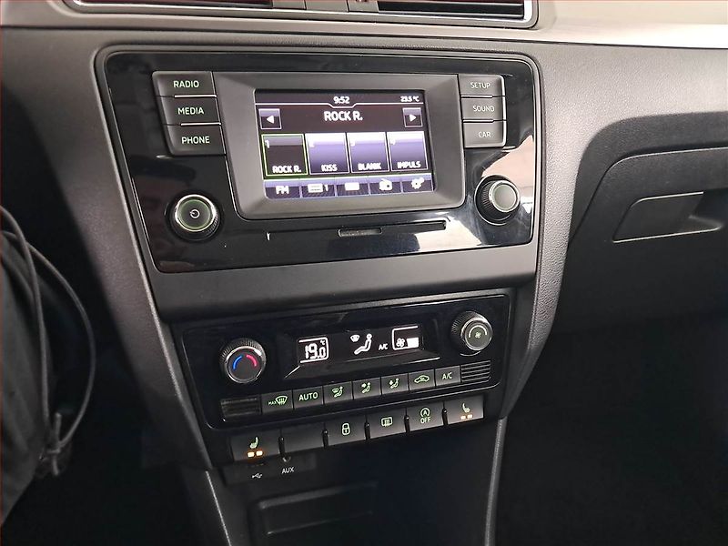 Škoda Rapid (2016) Spaceback 1.2 TSI, ČR,1.maj - fotka 12 z 17