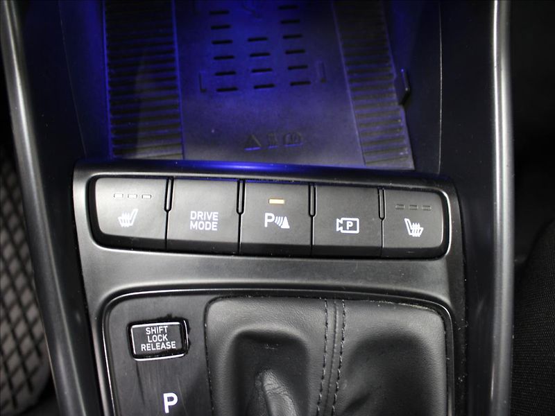 Hyundai Bayon 1,0 74 kW 1.majitel - fotka 26 z 31