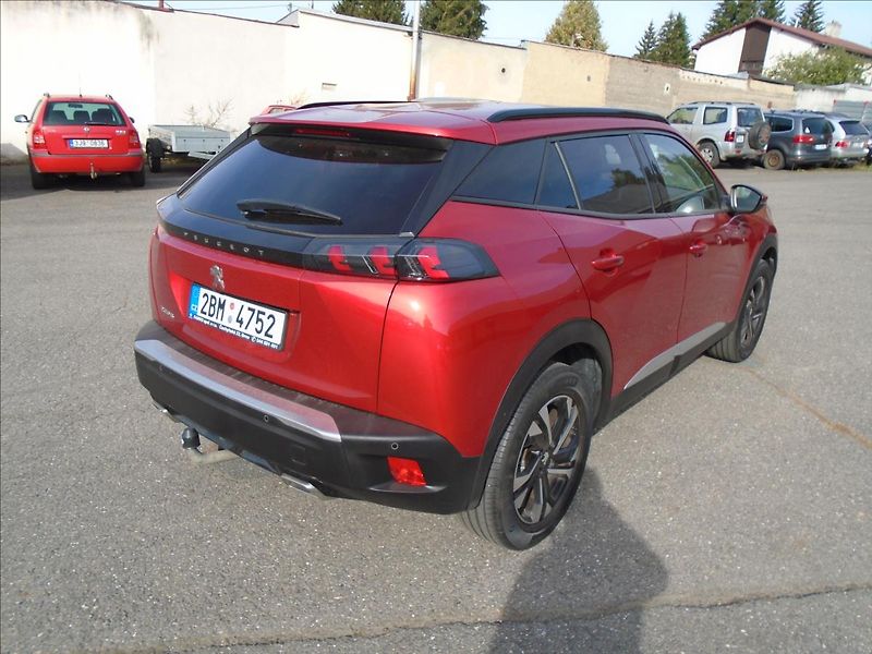 Peugeot 2008 1,2 - fotka 4 z 30