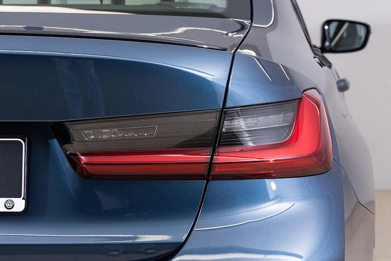 BMW Řada 3 řady 3 | 320d xDrive - fotka 4 z 13