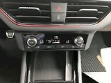 Škoda Kamiq (2022) Monte Carlo 1,5 TSI - náhled 15