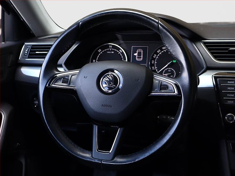 Škoda Superb (2016) Style 2.0 TDI, Automat - fotka 14 z 18