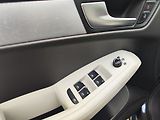 Audi Q5 2.0 TDi/125kW quattro - náhled 25