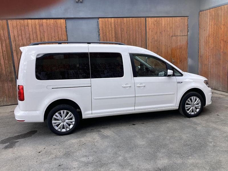Volkswagen Caddy (2018) MAXI 2,0TDi 7míst  HIGHLINE - fotka 8 z 19