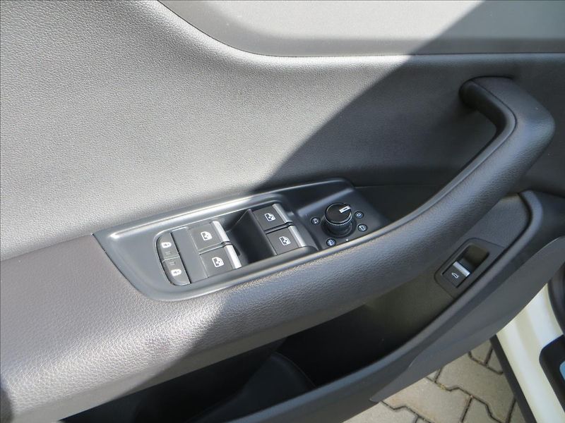 Audi Q8 3,0 TFSI quattro tiptronic 250 - fotka 13 z 29