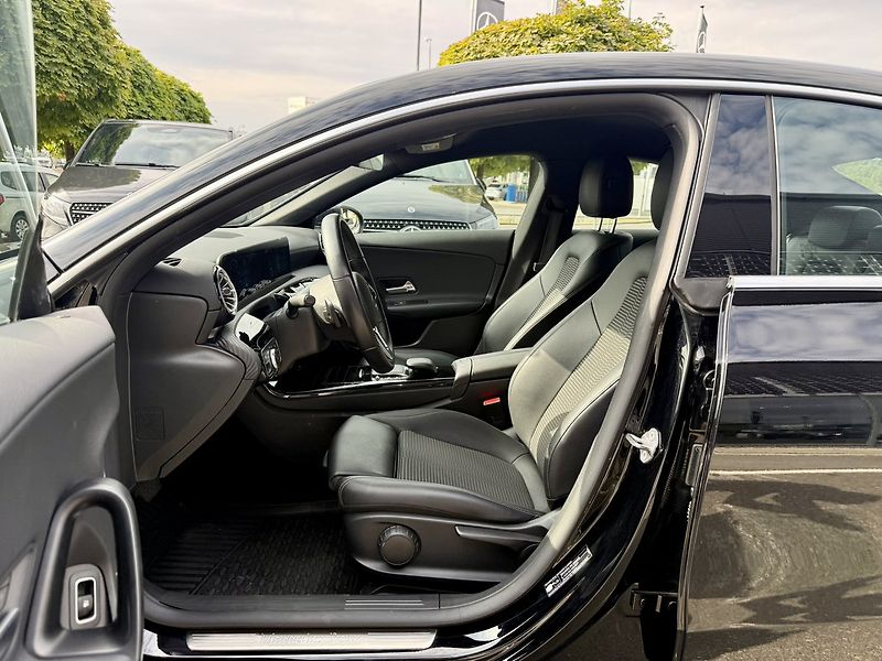 Mercedes-Benz CLA (2022) 250 e - fotka 20 z 38