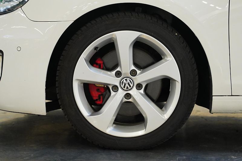 Volkswagen Golf - fotka 10 z 26