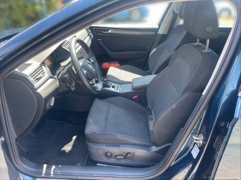 Škoda Superb 2,0 TDI 147 Style DSG - fotka 7 z 11