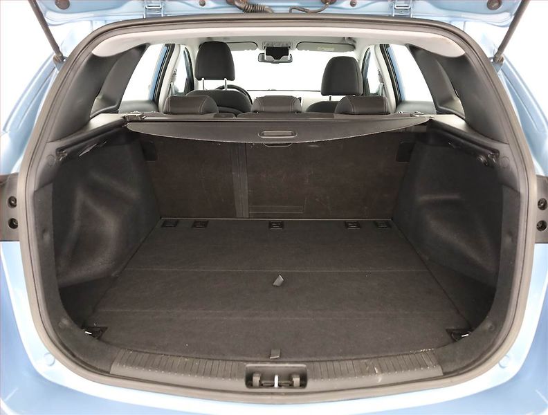 Hyundai i30 (2014) 1.6 MPI, Serv.kniha, Tempomat - fotka 14 z 15
