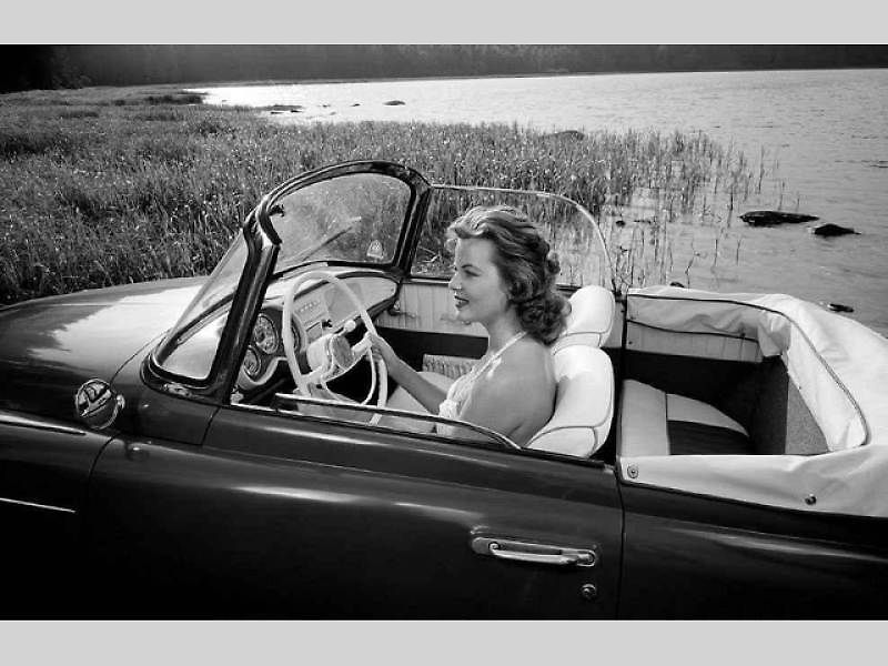 Škoda 450 s Miss USA 1957 Charlottou Sheffieldovou.