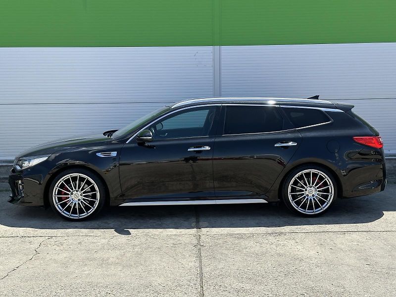 Kia Optima GT 2.0TGDi H-Matic Sportswagon - fotka 7 z 56