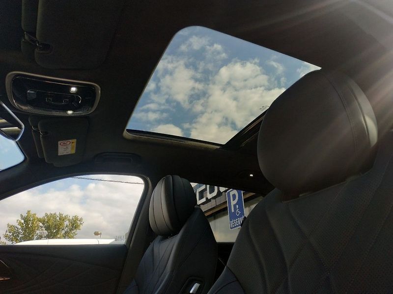 Omoda 9 1.5 Premium, PHEV, AT, SKLADEM - fotka 31 z 34