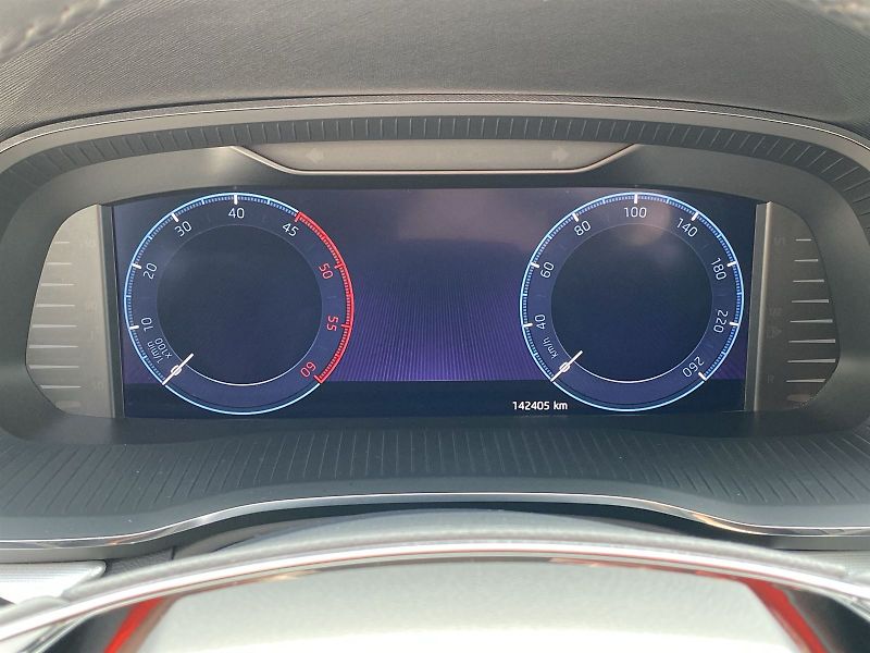 Škoda Octavia (2023) Combi 2.0 TDI DSG Style - fotka 6 z 37
