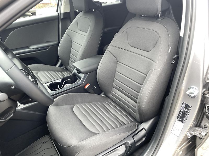 Kia K4 Sportswagon (2026) 1.0T-GDi  MHEV 7DCT EXCLUSIVE - fotka 13 z 26