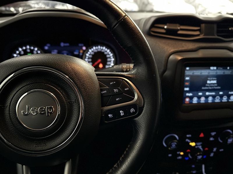 Jeep Renegade (2020) 1.3i,T4,180CV,REZERVOVÁNO - fotka 21 z 28