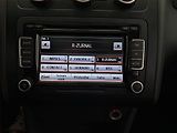 Volkswagen Touran (2014) 1.6 TDI, Serv.kniha, Xenony - náhled 12