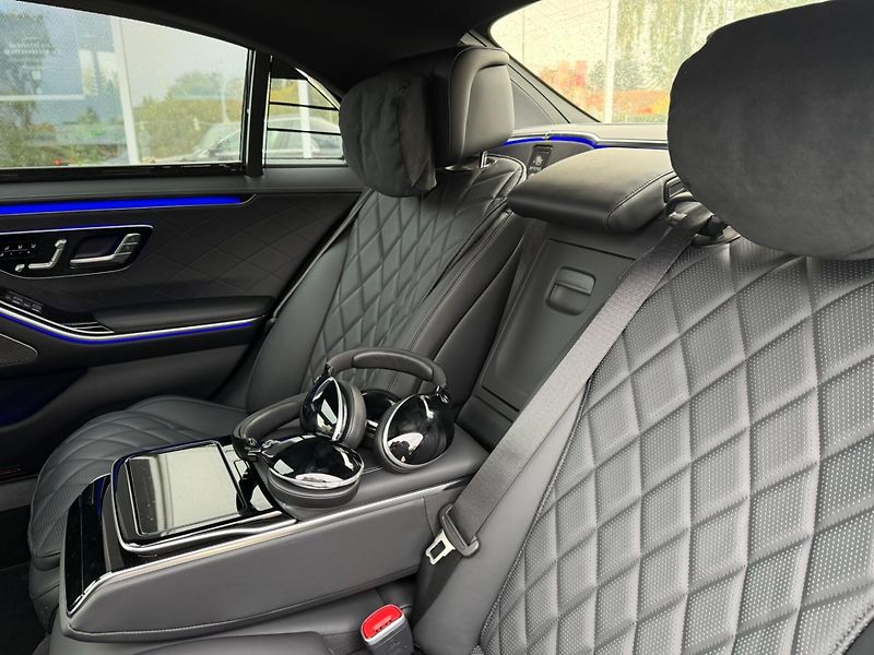 Mercedes-Benz Třídy S (2025) S 350D 4MATIC L - fotka 27 z 32