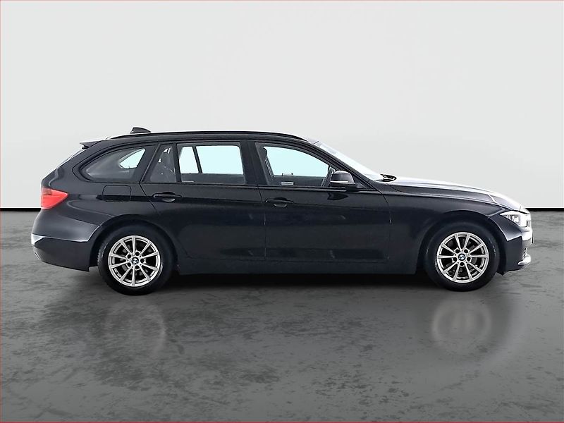 BMW Řada 3 (2015) 320 d, Serv.kniha, Tempomat - fotka 6 z 17