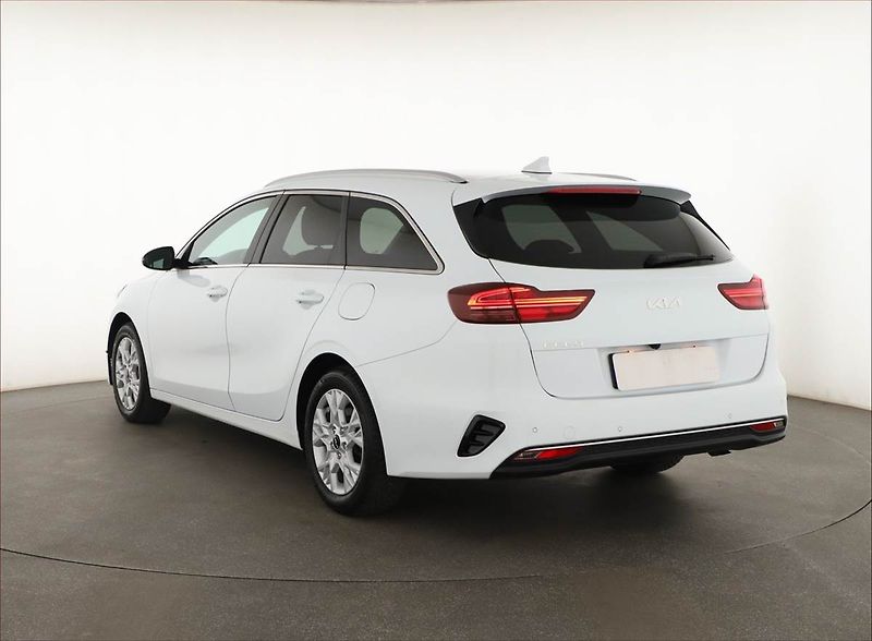 Kia Ceed (2024) Top 1.5 T-GDI - fotka 4 z 17