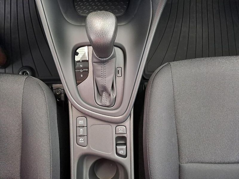 Mazda 2 (2024) 1,5 Hybrid 68 kW - fotka 8 z 12