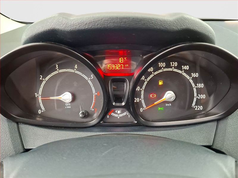 Ford Fiesta (2012) 1.25, ČR,1.maj - fotka 11 z 13