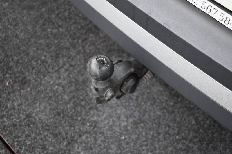 Volkswagen ID.4 (2022) Pro 150kW - fotka 15 z 25