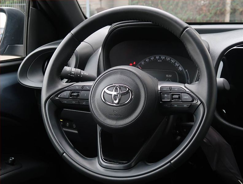 Toyota Aygo (2024) 1.0, ČR,1.maj, Serv.kniha - fotka 14 z 17