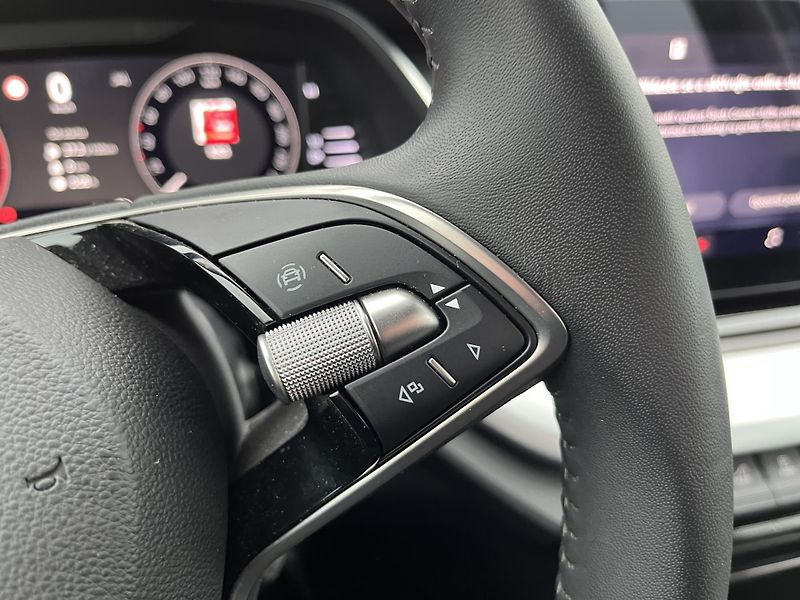 Škoda Octavia FL 1.5TSI 110kW SELECTION - fotka 14 z 24