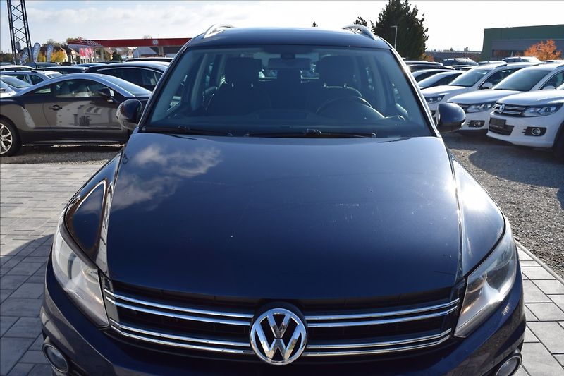 Volkswagen Tiguan 2,0 TDI 103KW NAVI TAŽNÉ ALU - fotka 3 z 47