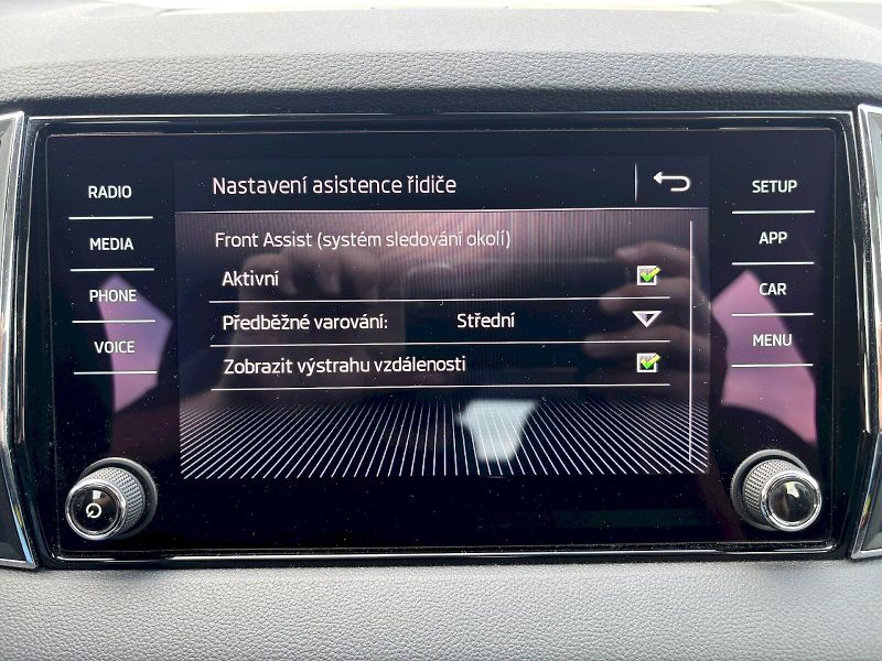 Škoda Karoq (2019) 1.5 TSI 110kW DSG Style - fotka 17 z 35