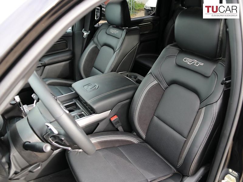 RAM 1500 (2024) Laramie 5.7 V8 HEMI E-Torque - fotka 10 z 38
